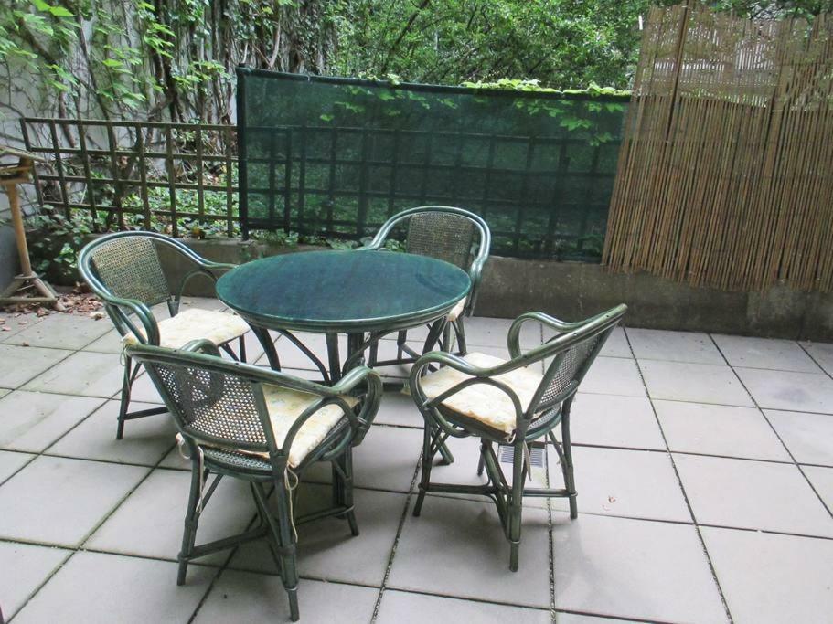 Relaxing Terrace Apartment In Lively Area Viena Exterior foto